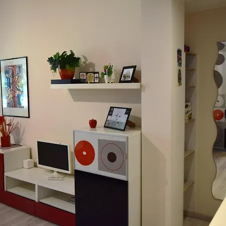 Holiday home Casa Laghetto Policlinico *